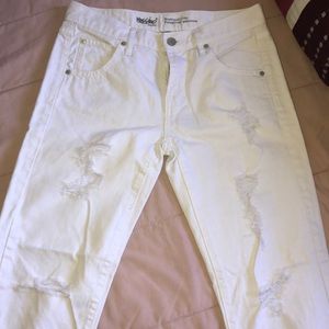 Boyfriend crop white jeans